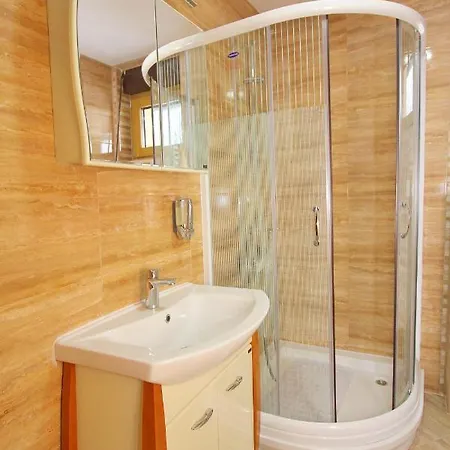 Jony Lux Center * זלאטיבור